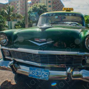 Classic-vintage-taxi-in-Havana-1