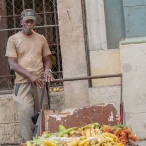 Man-selling-fruits-in-Havana
