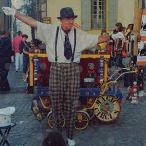 Avignon Festival Men Microtheater Childrens 1