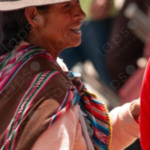 Bolivian woman with hat in profile 2