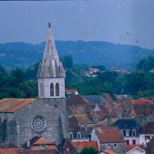 Roofs of the church and houses of Ortez