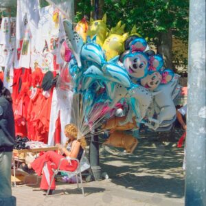 San Fermín, balloon seller