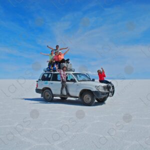 Uyuni Salar group of Tourists in a Jeep