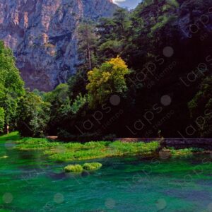 River and mountain landscape of the Vaucluse 3