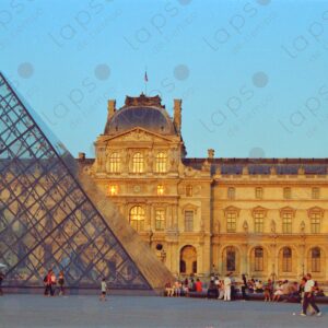 Sunset outside the Louvre 3